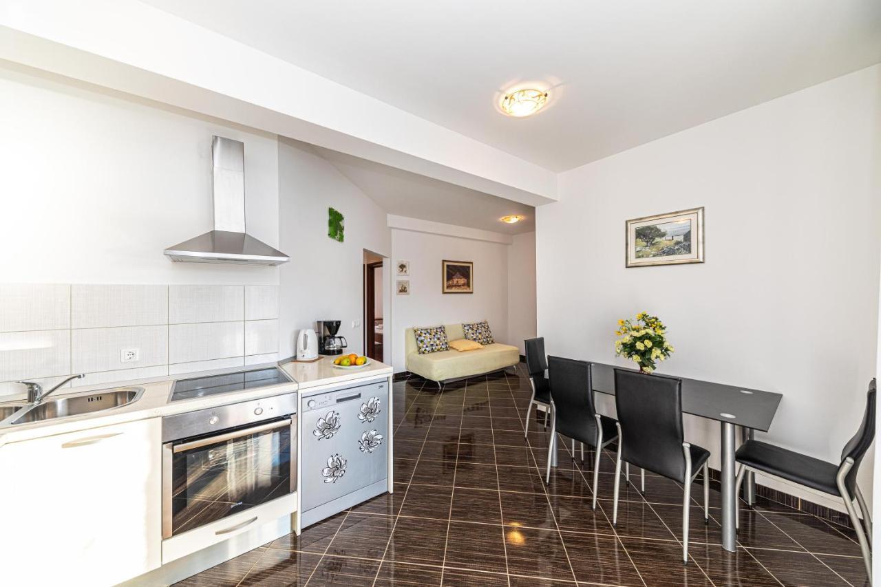 Rajcic Apartments Rogoznica  Exteriör bild
