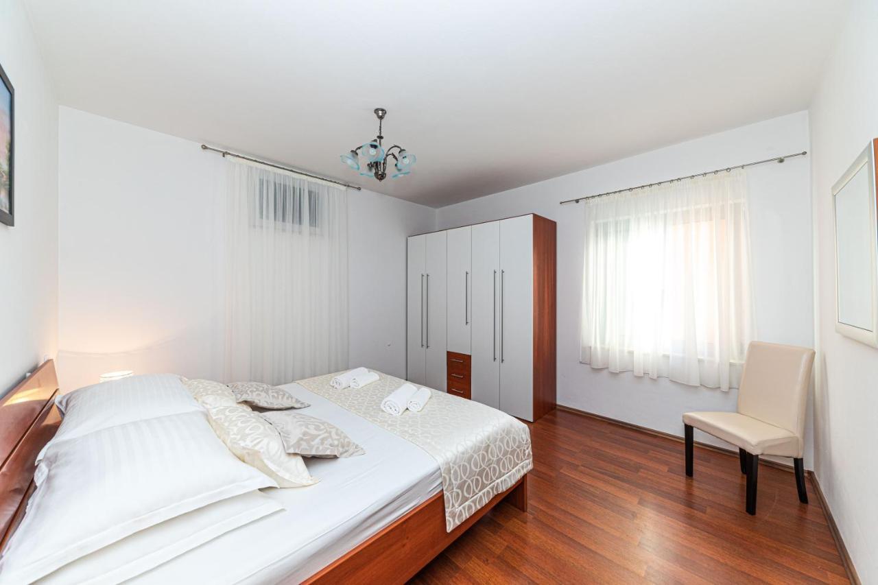 Rajcic Apartments Rogoznica  Exteriör bild