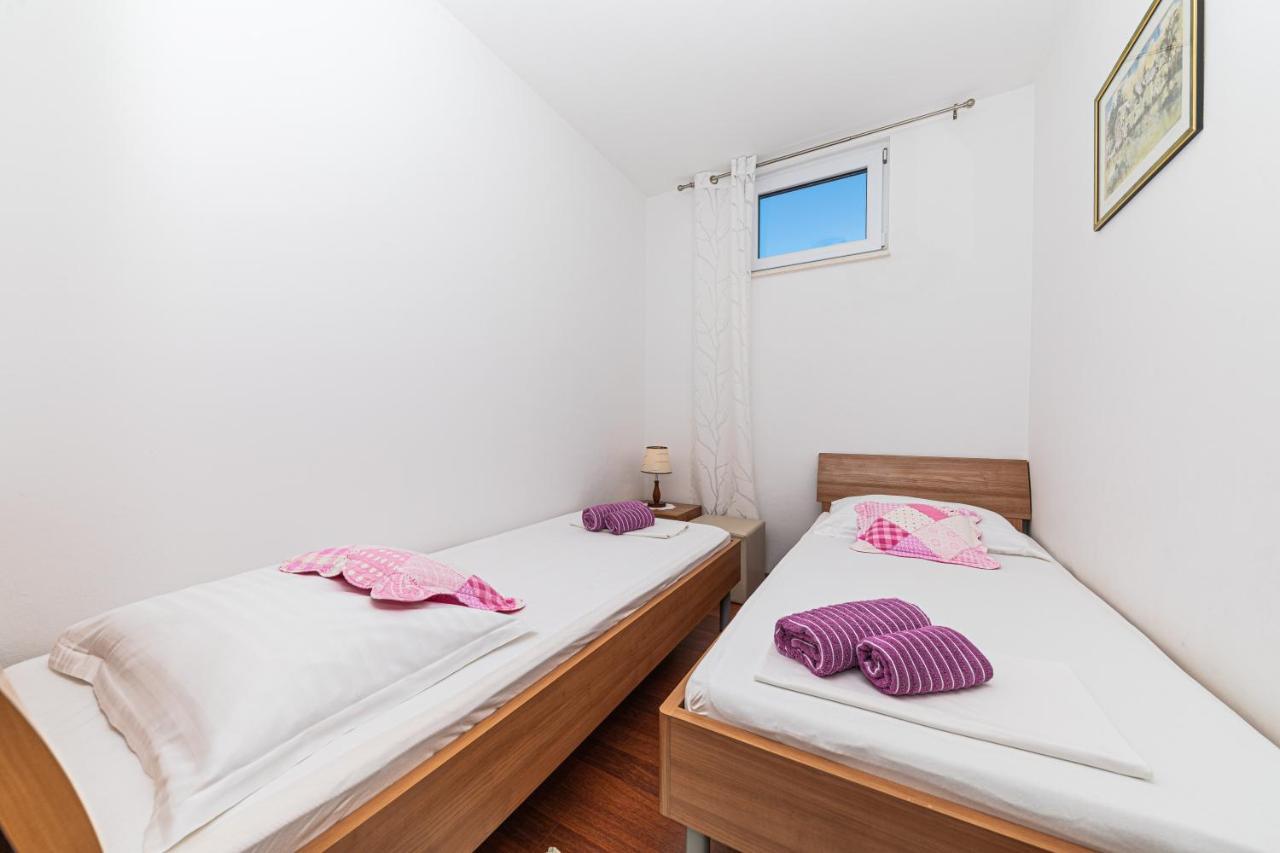 Rajcic Apartments Rogoznica  Exteriör bild