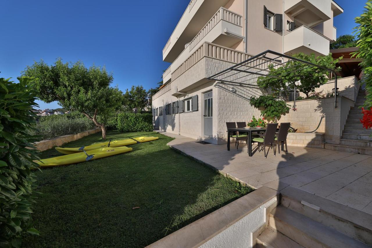 Rajcic Apartments Rogoznica  Exteriör bild