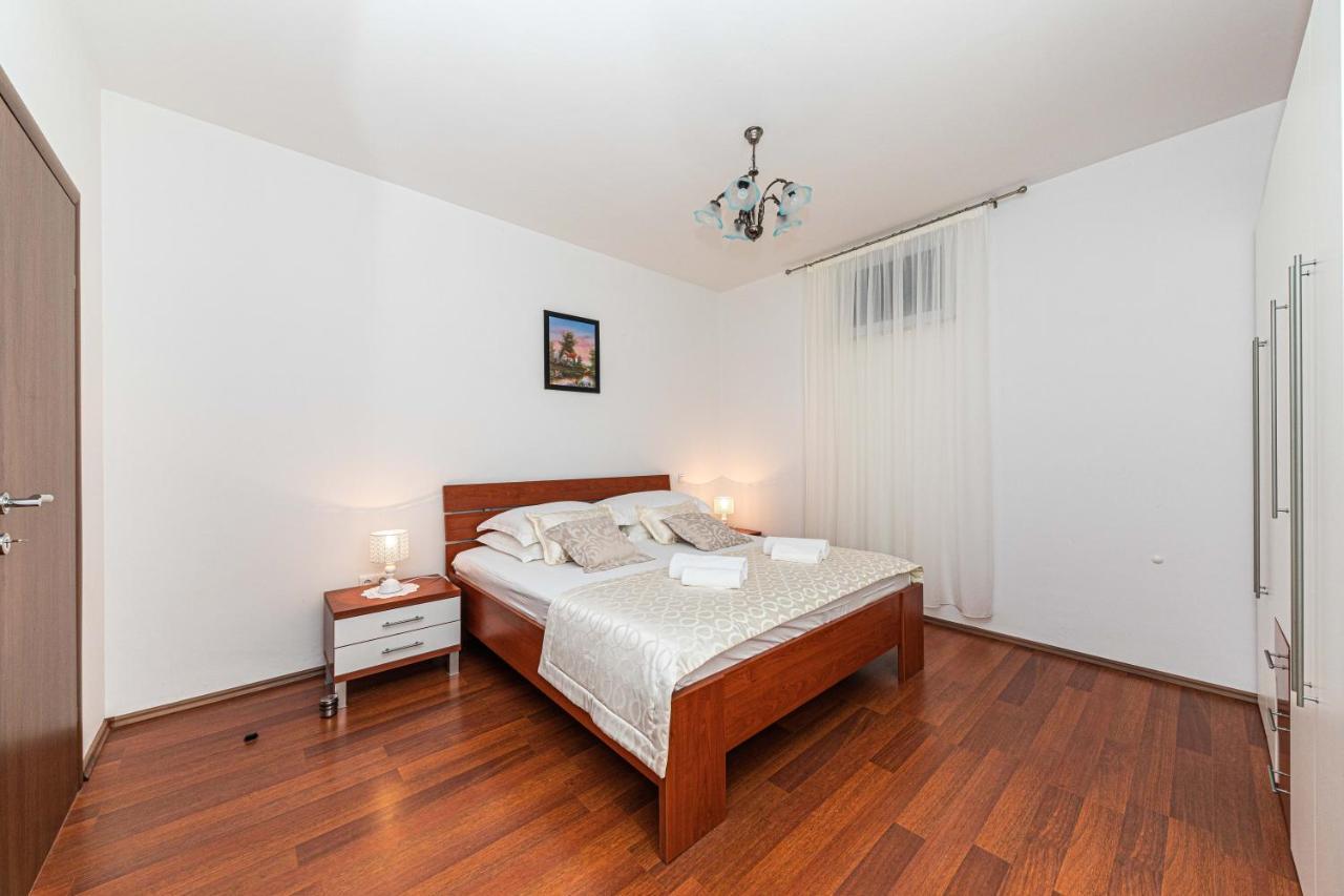 Rajcic Apartments Rogoznica  Exteriör bild