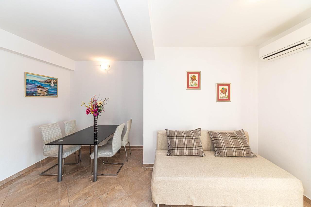 Rajcic Apartments Rogoznica  Exteriör bild