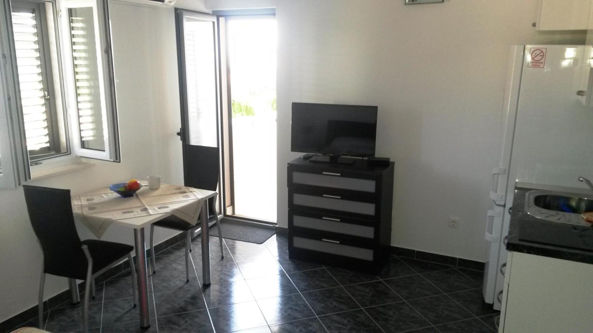 Rajcic Apartments Rogoznica  Rum bild