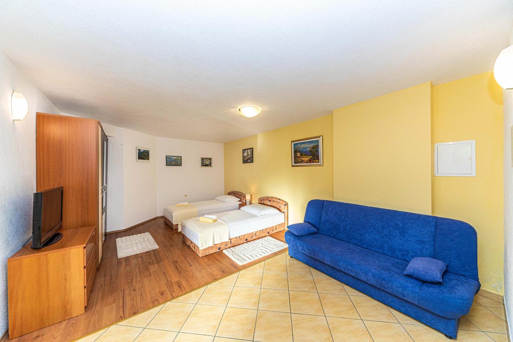 Rajcic Apartments Rogoznica  Rum bild