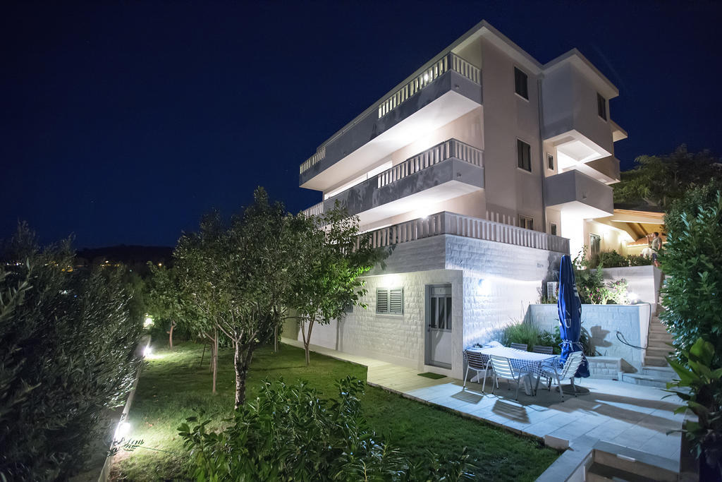 Rajcic Apartments Rogoznica  Exteriör bild